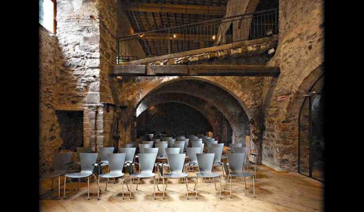 Forno sala confrenze Forno sala confrenze